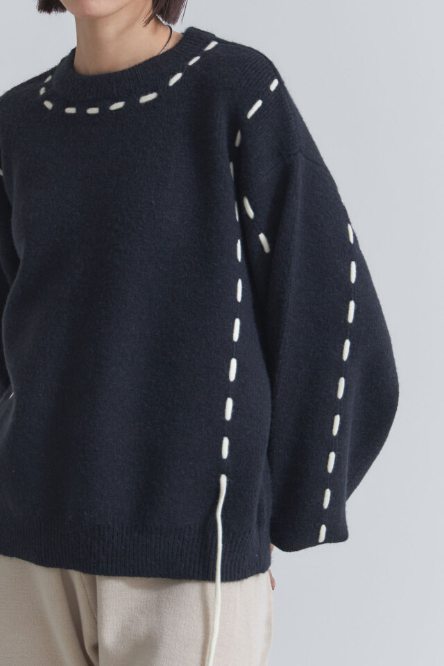 ステッチデザインニットプルオーバー※一部店舗のみ入荷