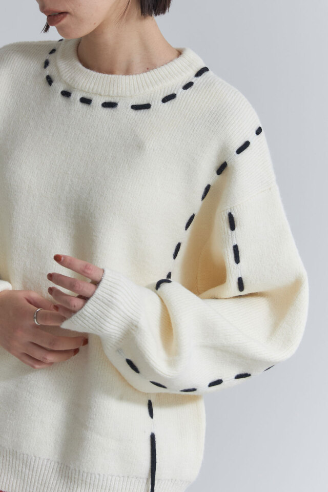 ステッチデザインニットプルオーバー※一部店舗のみ入荷