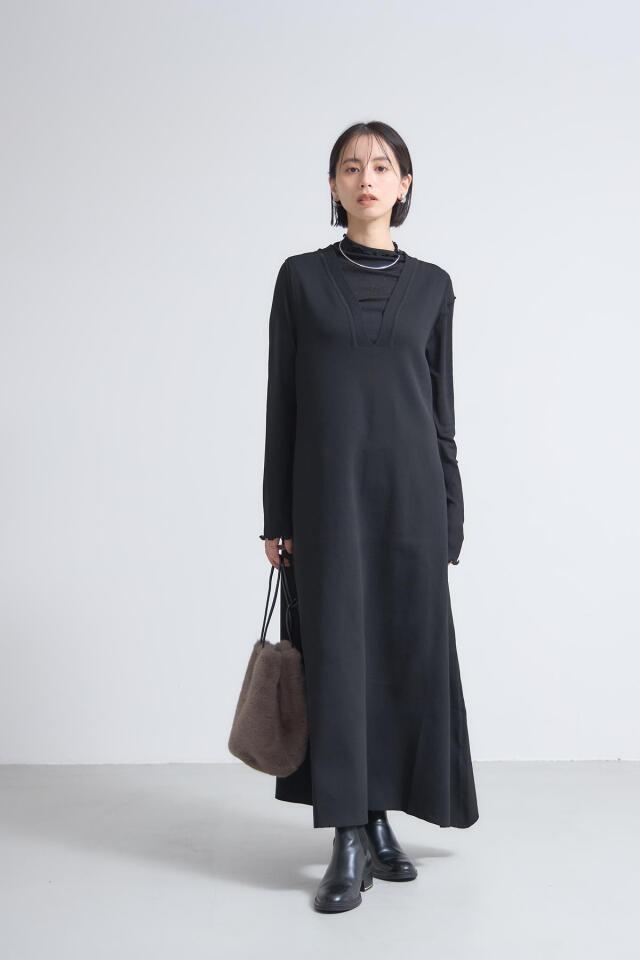 Vネックダンボールニットジャンパースカート※一部店舗のみ入荷