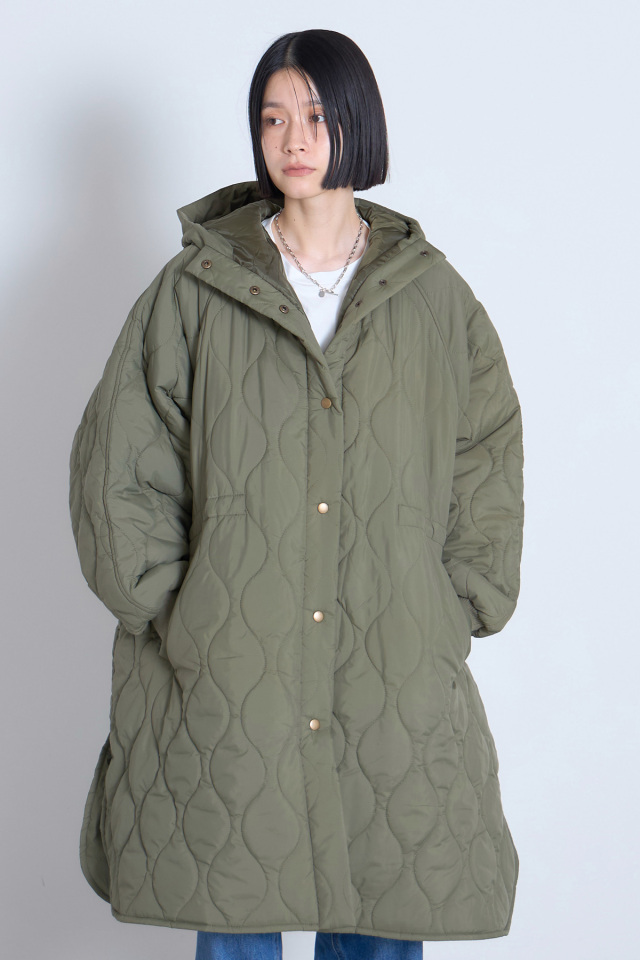 美品✨45R キルティング　コート　ブルゾン　カーキ　ダブル　現行 ソフトタフタキルティングコート※一部店舗のみ入荷