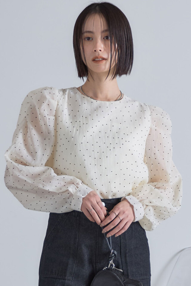 袖コンシャスドットブラウス※一部店舗のみ入荷