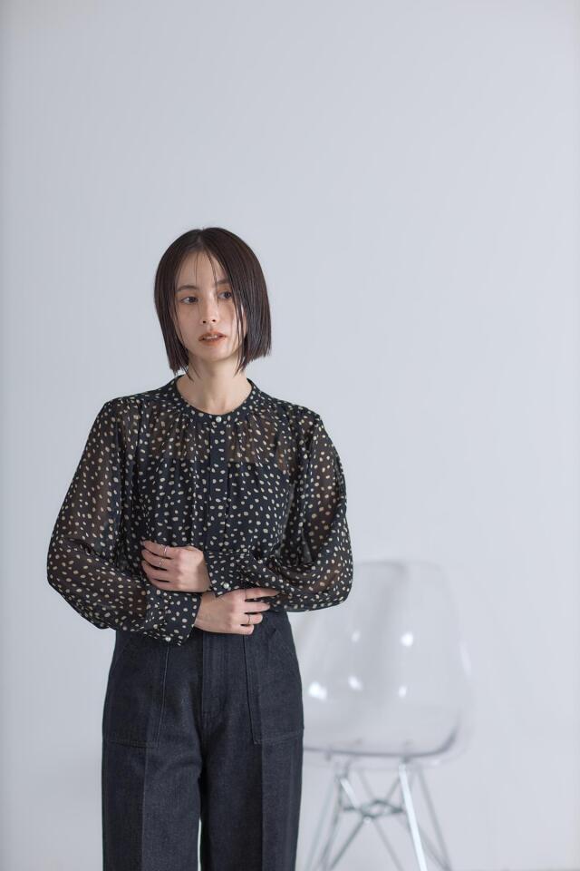 新品未使用✨23区 光沢とろみブラウス 38 ブラック×ベージュ 18,480円 ダルメシアンとろみブラウス※一部店舗のみ入荷