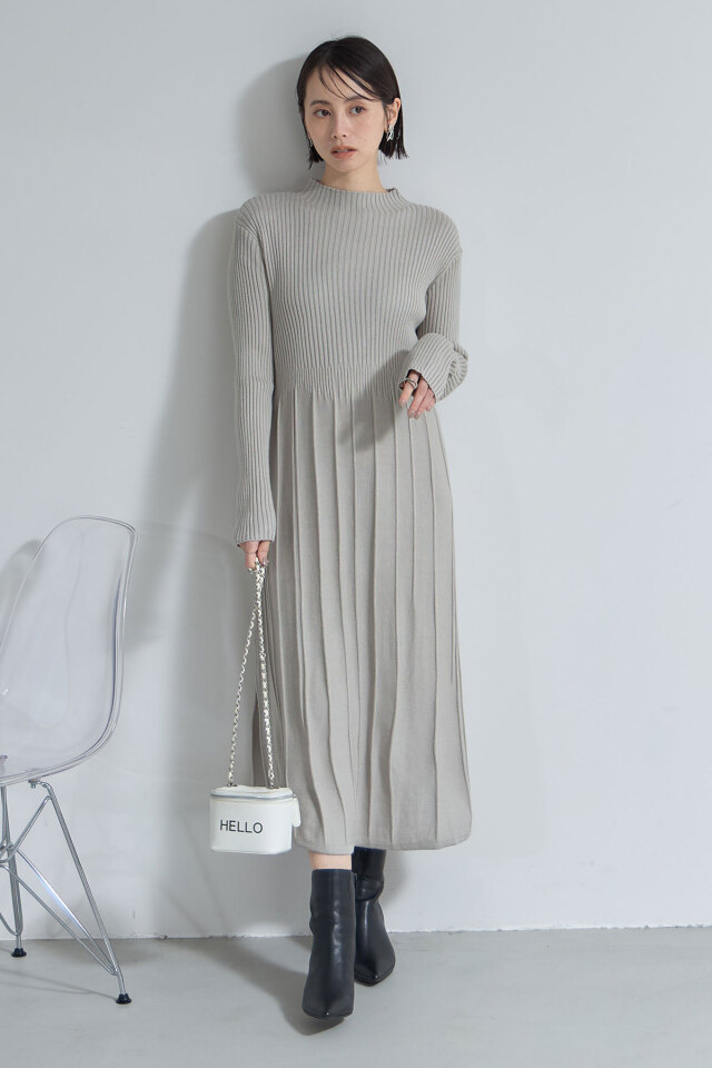 ニットワンピース 肩開きオフタートルケーブルニットワンピース｜INGNI