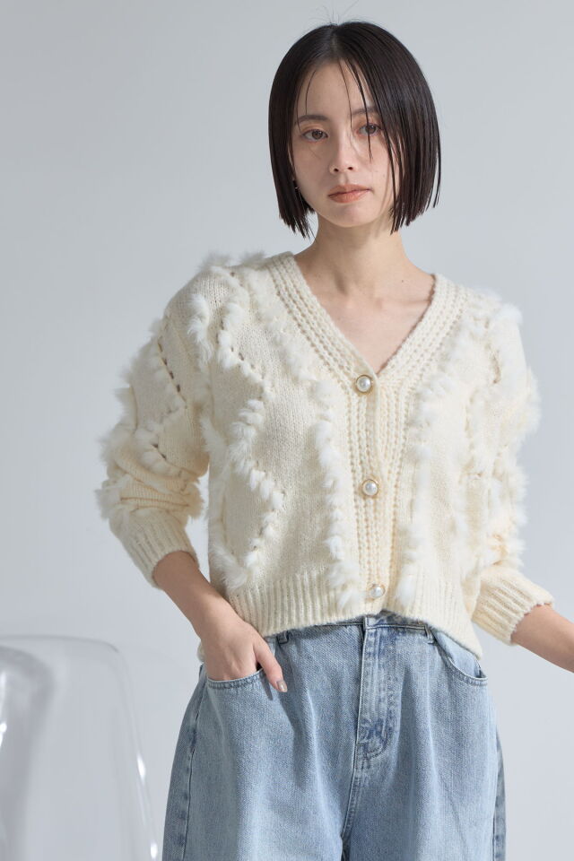 ファーデザインパールボタンカーディガン※一部店舗のみ入荷