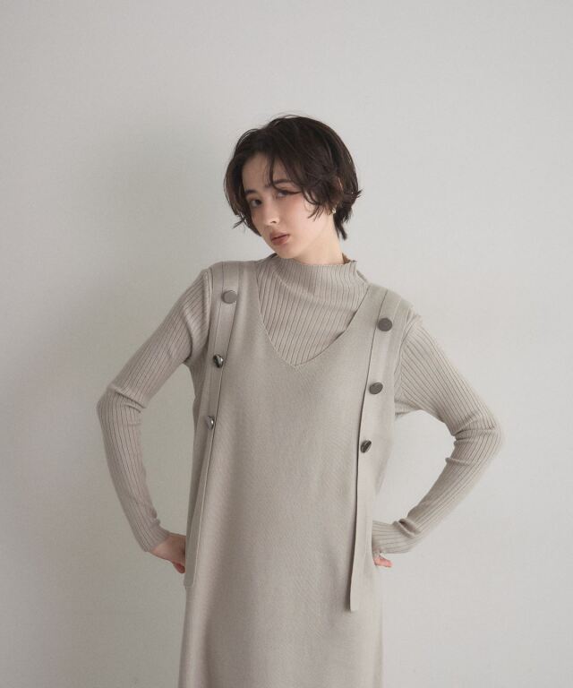 ハイネックニット×ジャンスカレイヤードワンピース