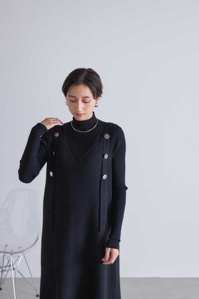 ハイネックニット×ジャンスカレイヤードワンピース※一部店舗のみ入荷