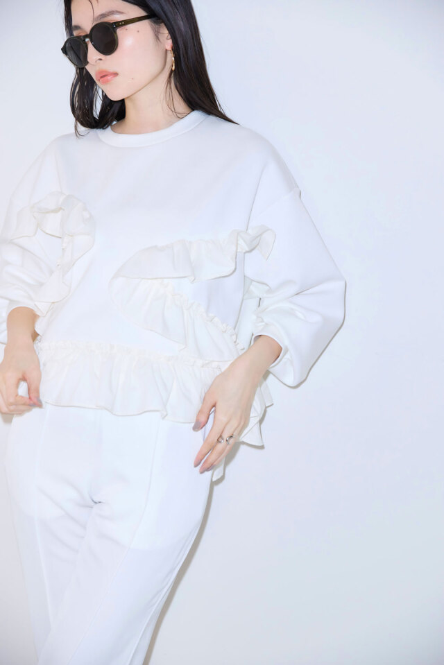 アシメフリルカットプルオーバー