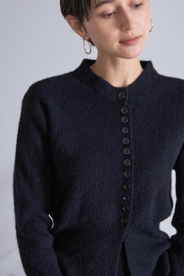 ボタンデザインニットセットアップ※一部店舗のみ入荷