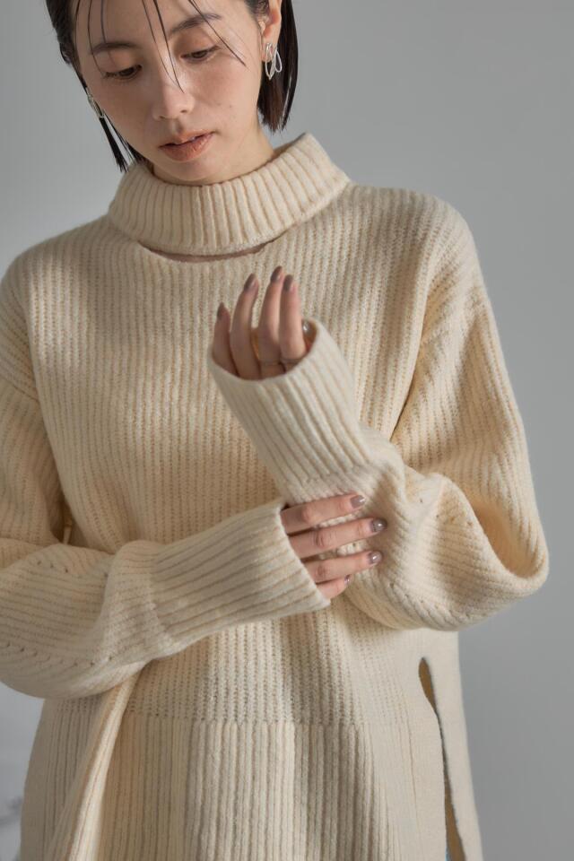 ネック開きコクーンスリーブニットプルオーバー※一部店舗のみ入荷