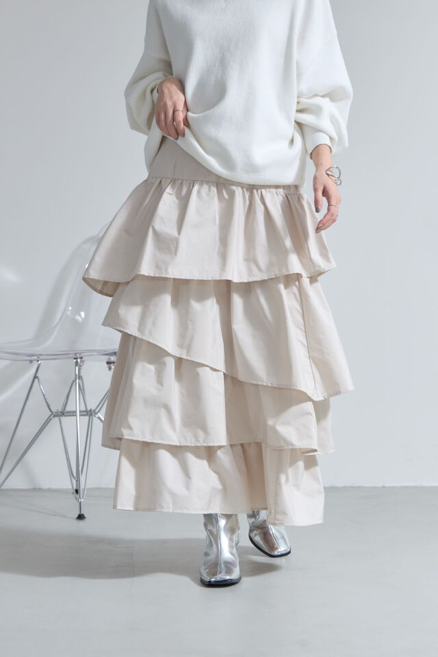 未使用に近い【UNITED ARROWS 】タフタ ティアードスカート 38 1500025S0789_x1_a001.jpg