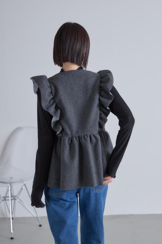 起毛パールフリルベスト