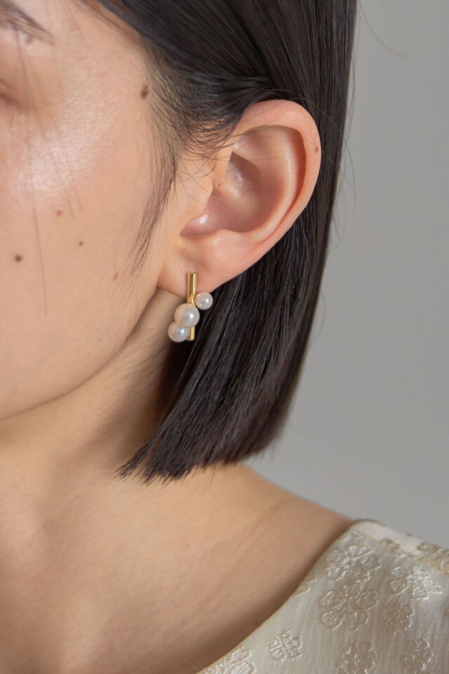 デザインパールピアス※一部店舗のみ入荷