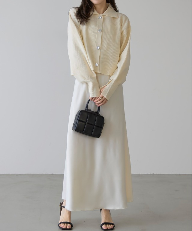 オフィシャルサイト限定】スポンディッシュシルバーボタンカーデ