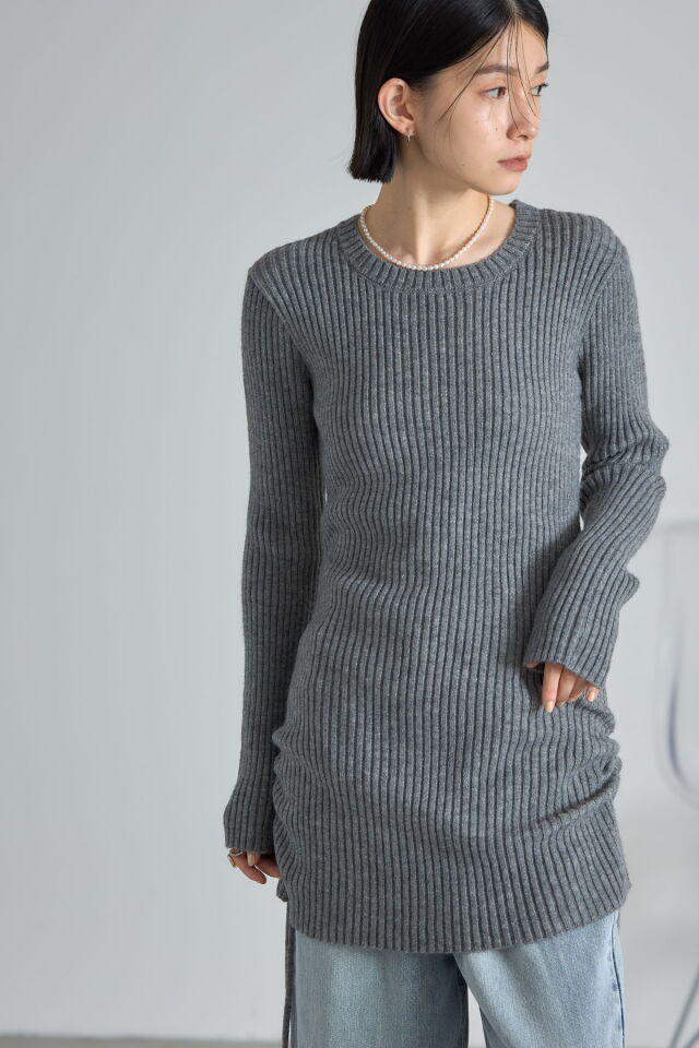 ケーブルニット