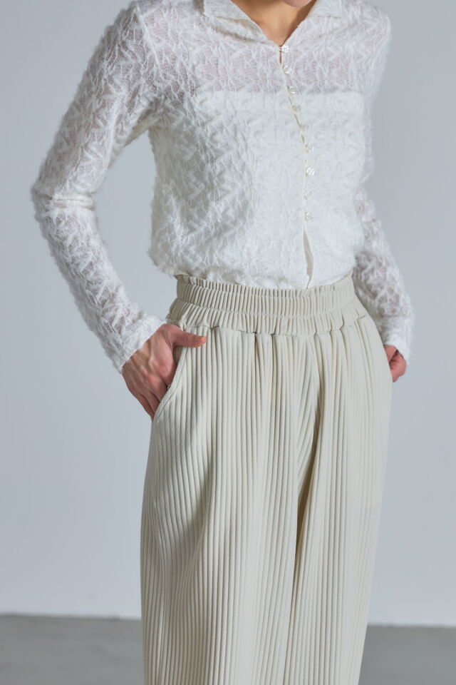 ふくれカットプリーツパンツ※一部店舗のみ入荷