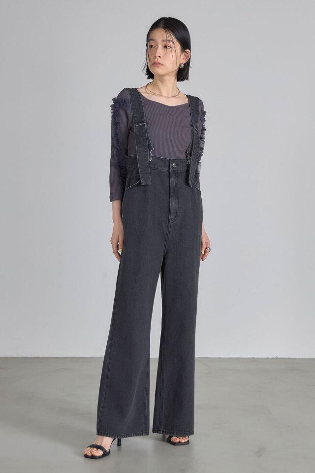 サスペンダー付きハイウエストパンツ※一部店舗のみ入荷