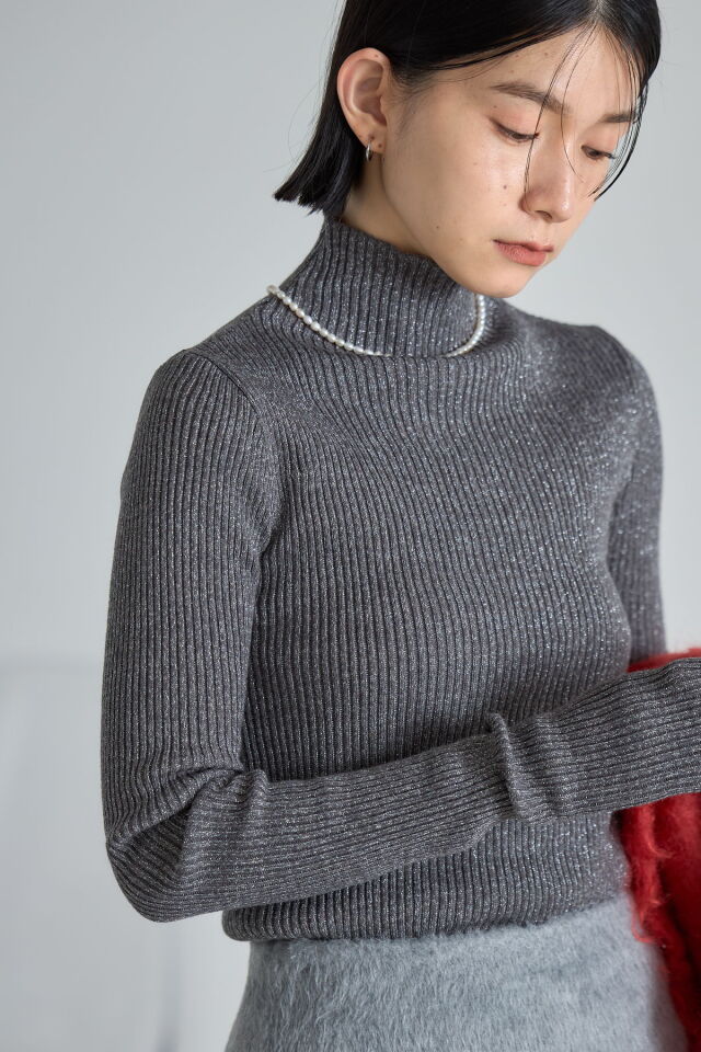ラメハイネックニットプルーバー※一部店舗のみ入荷