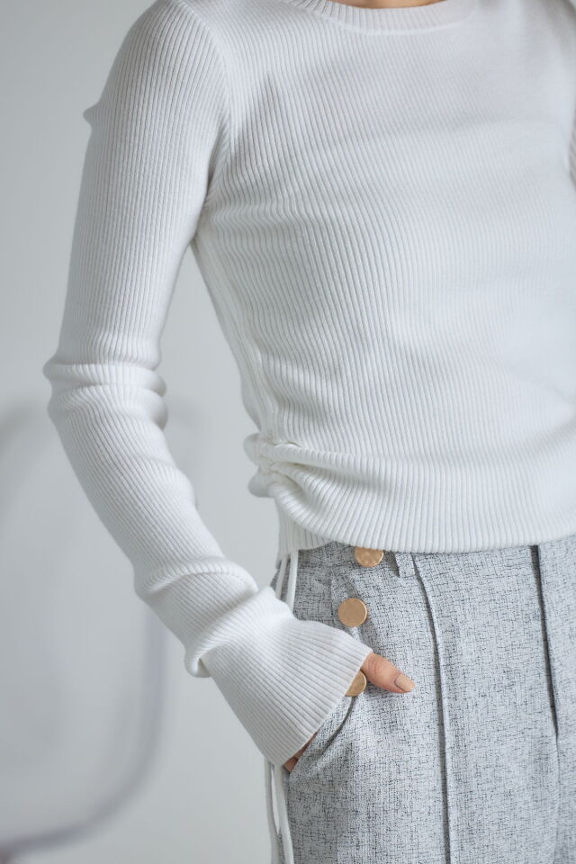 サイドドロストニットプルオーバー※一部店舗のみ入荷