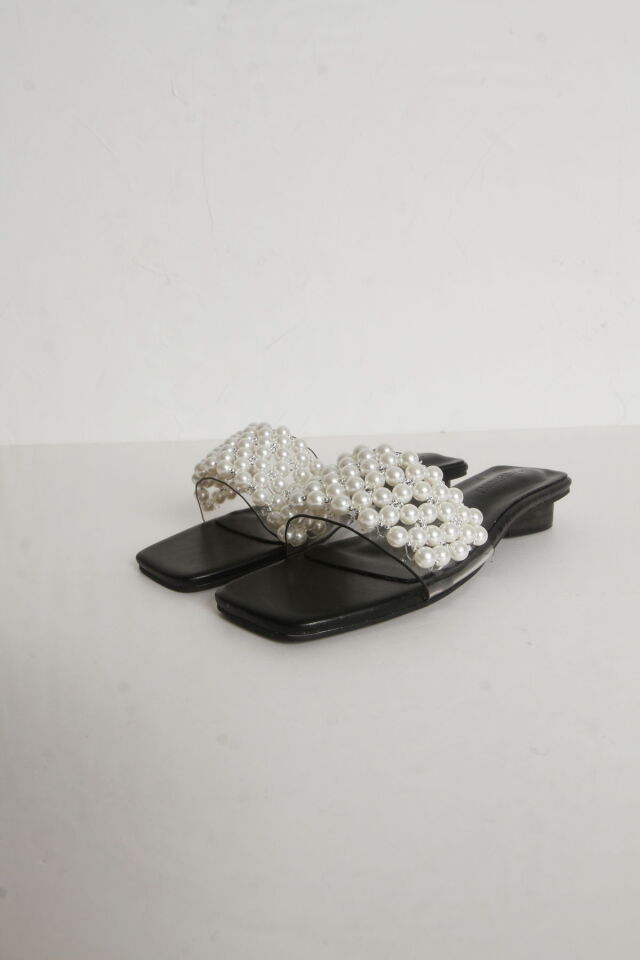 パールフラットサンダル