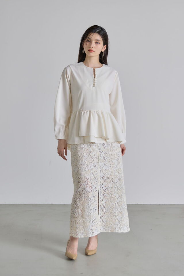 キーネックパールペプラムブラウス※一部店舗のみ入荷