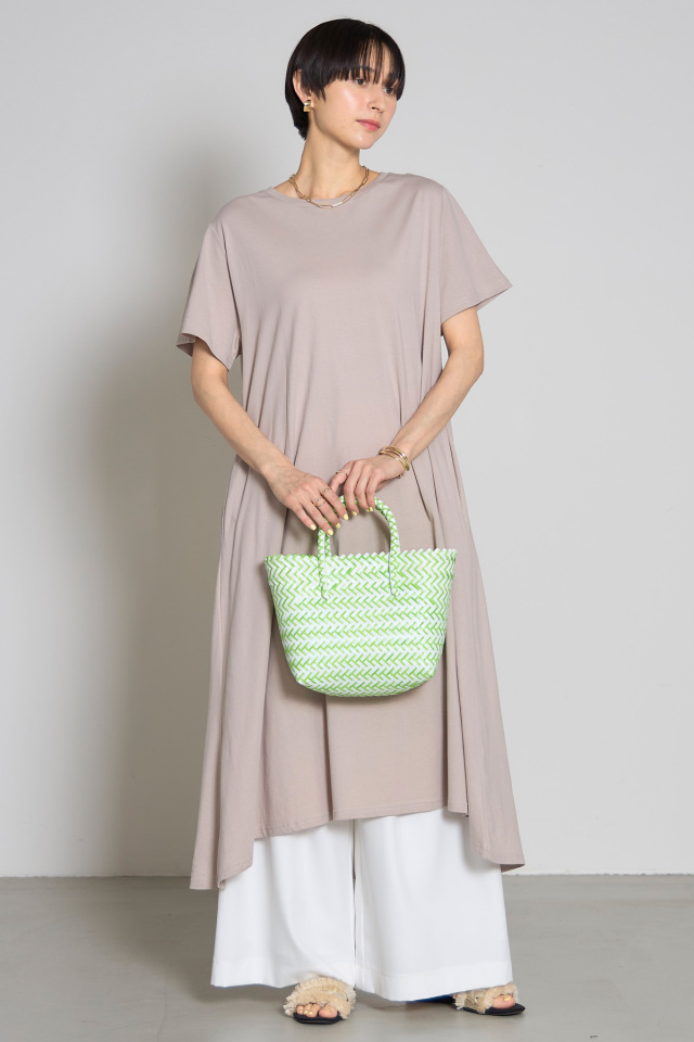 値下げ　未使用　ワンピース フレアカットワンピース※一部店舗のみ入荷