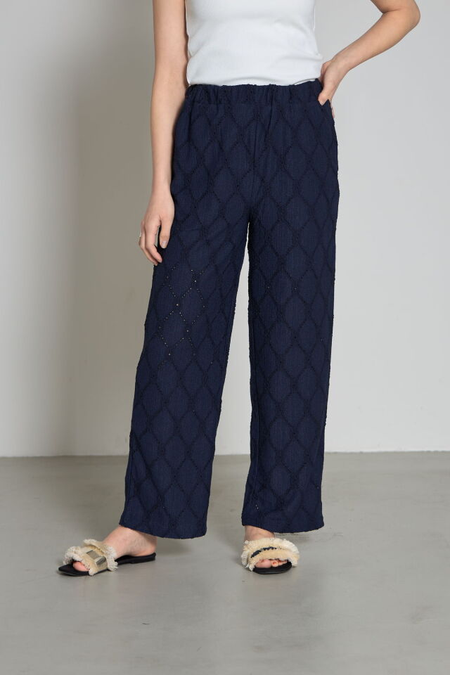 アイレットレースフリルパンツ※一部店舗のみ入荷