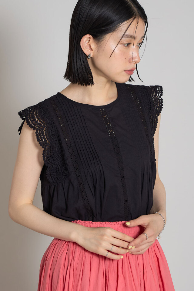 ピンタックレースブラウス※一部店舗のみ入荷