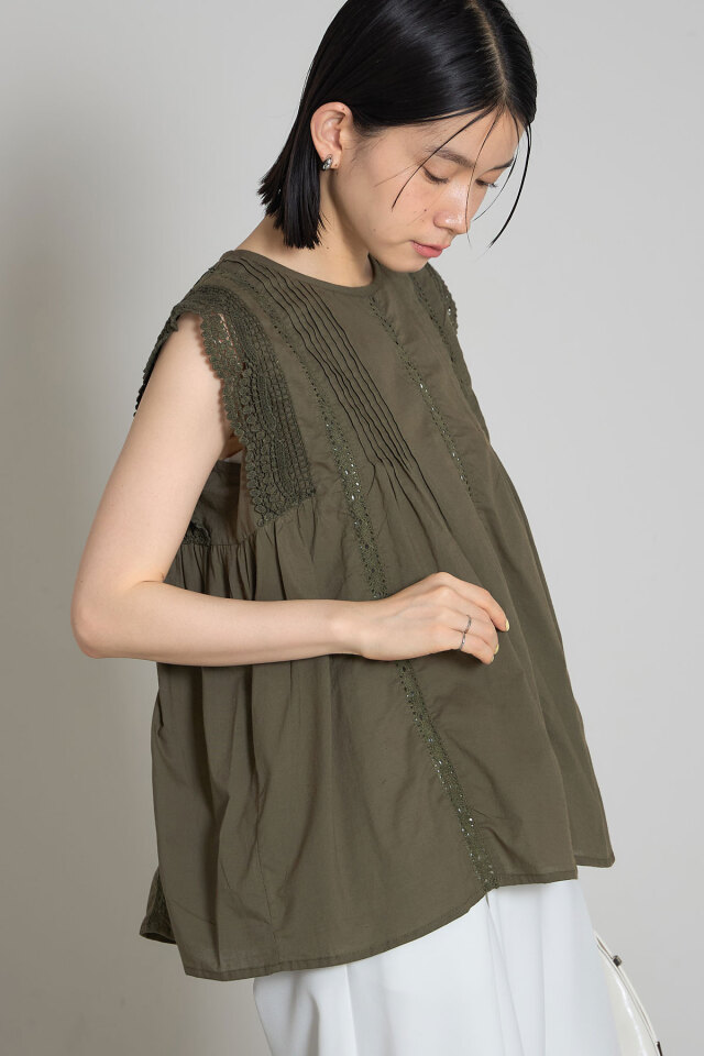 ピンタックレースブラウス※一部店舗のみ入荷