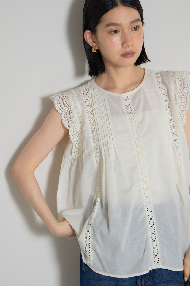 ピンタックレースブラウス※一部店舗のみ入荷