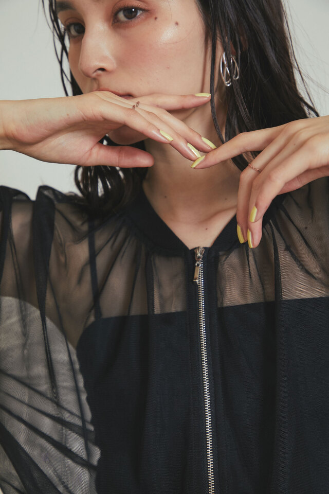 シアー袖ギャザーブルゾン※一部店舗のみ入荷