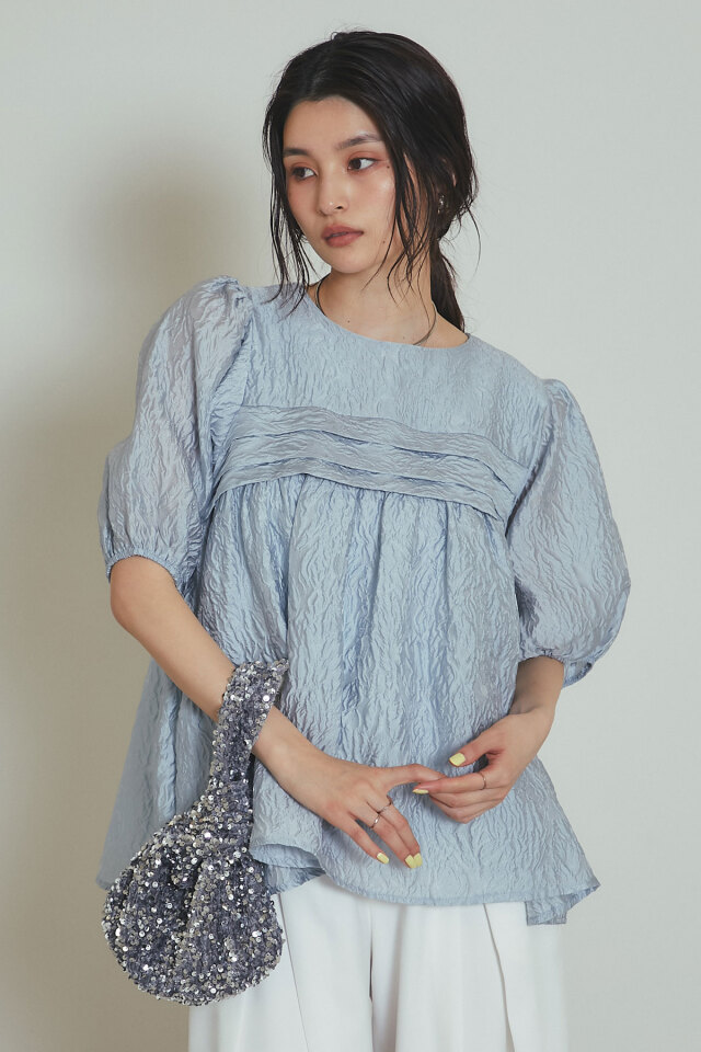 ジャガード半袖ブラウス※一部店舗のみ入荷