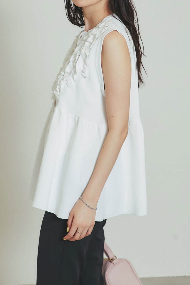 ミニフリルニットベスト※一部店舗のみ入荷