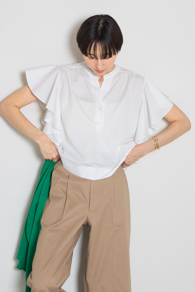 ノーカラーラッフルフリルブラウス※一部店舗のみ入荷