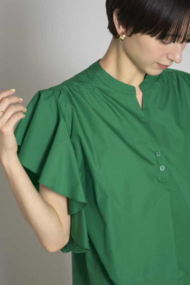 ノーカラーラッフルフリルブラウス※一部店舗のみ入荷