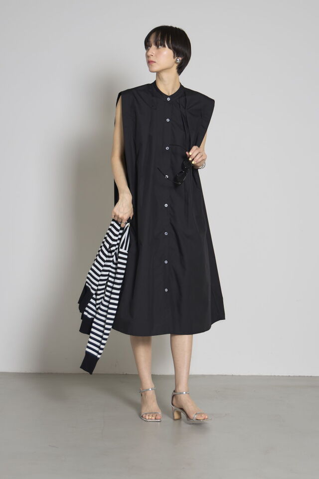 タックデザインノースリーブワンピース※一部店舗のみ入荷