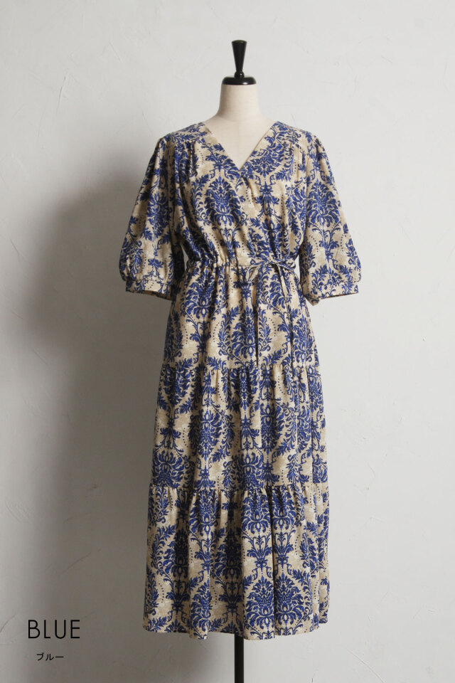 WEB限定】モチーフVネックワンピース