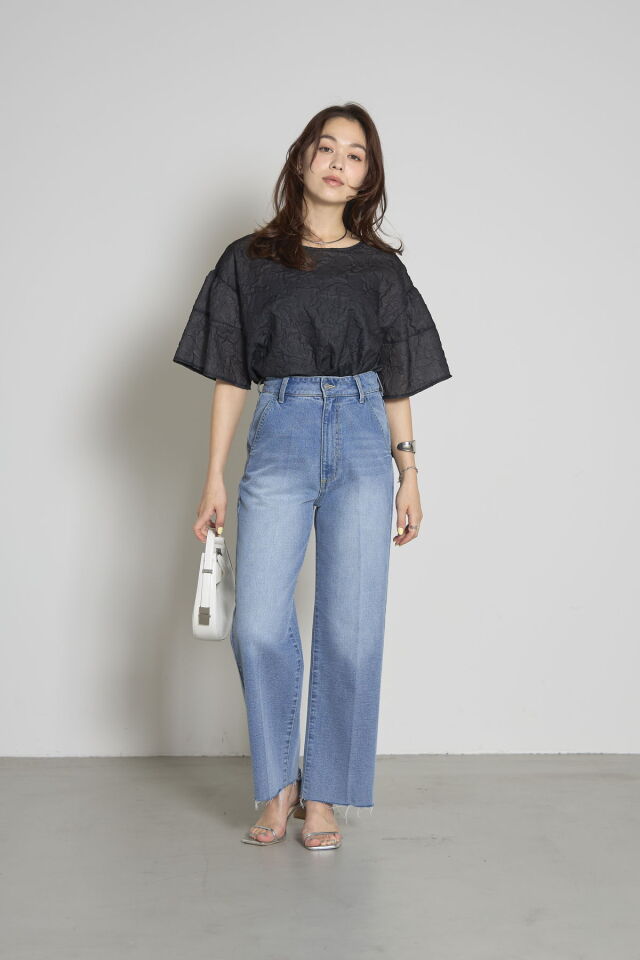 シアーふくれジャガードブラウス※一部店舗のみ入荷