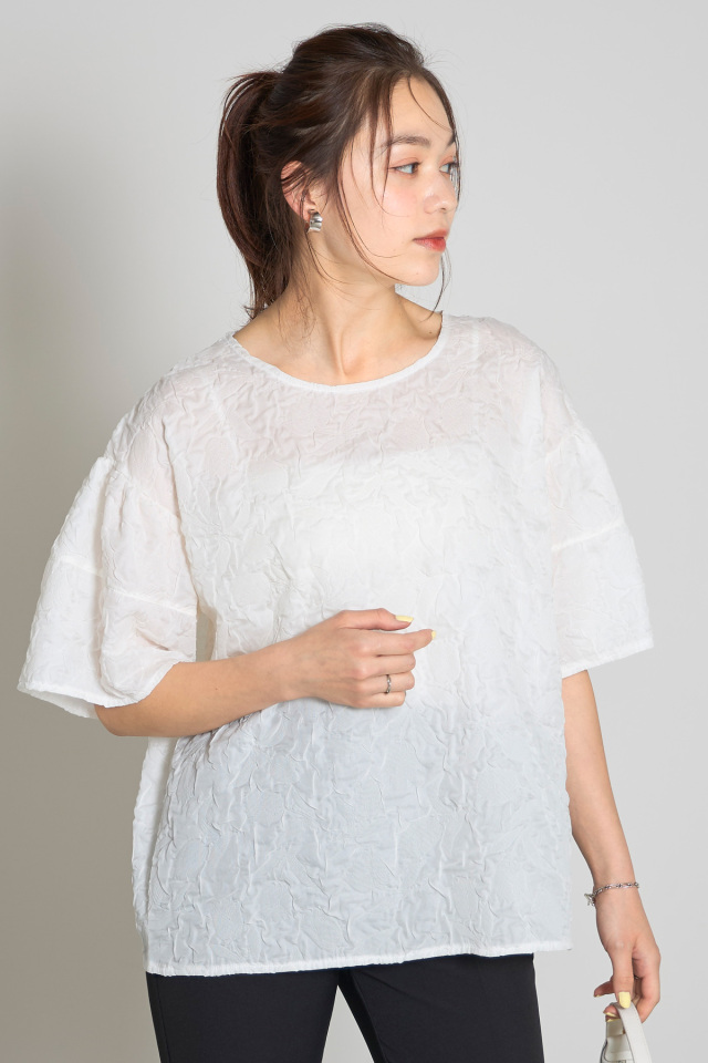 シアーふくれジャガードブラウス※一部店舗のみ入荷