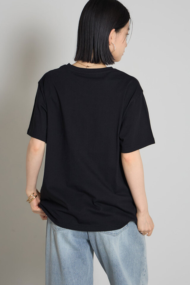 新品‼︎ハグオーワーロゴプリントTシャツ ブラック 新品‼︎ハグオーワーロゴプリントTシャツ ブラック