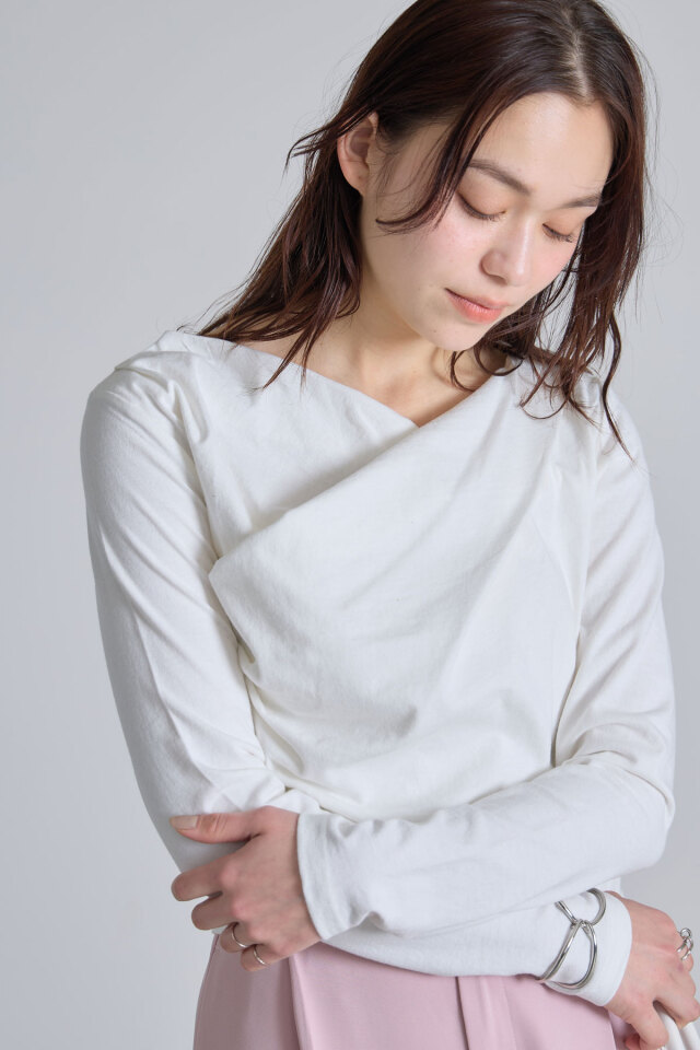 9月4日WEB限定少量再販！ドレープオフショル天竺Tシャツ＊少量の在庫確保による再販売の為、返品/交換は出来かねる場合がございます。予めご了承ください。
