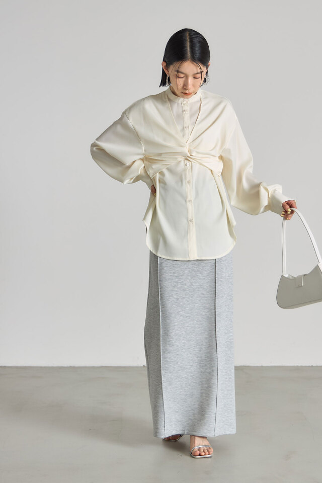 フロントツイストブラウス※一部店舗のみ入荷