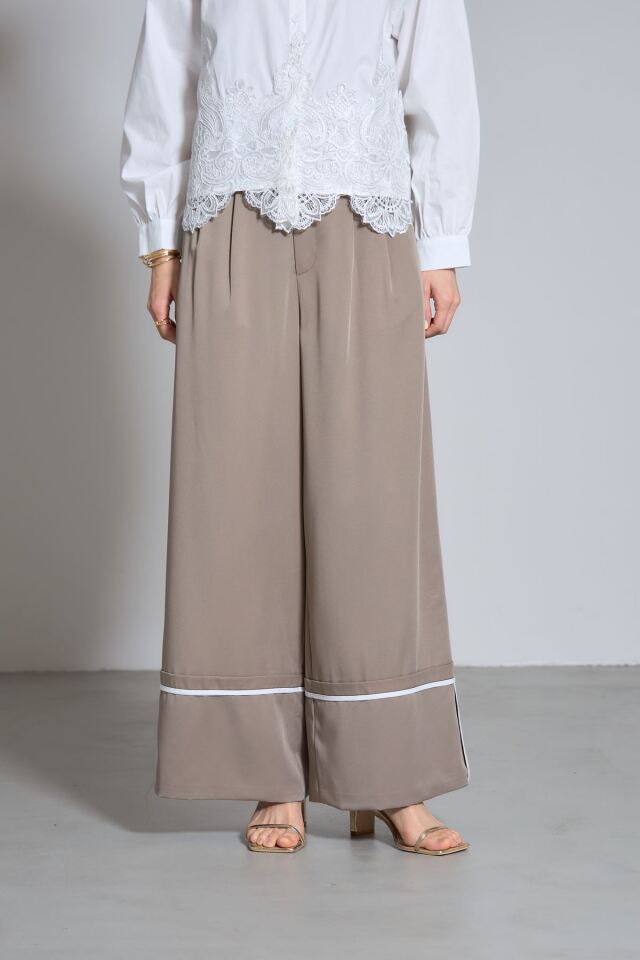 ロールアップツイル配色ワイドパンツ※一部店舗のみ入荷