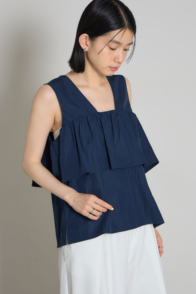 前後2WAYノースリフリルブラウス