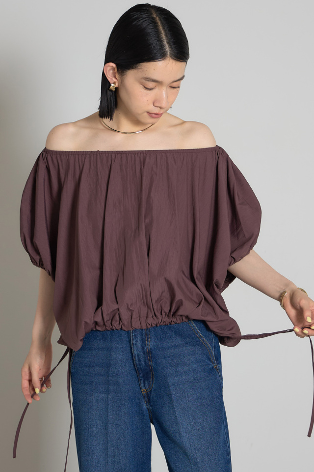 ドロストバルーンブラウス※一部店舗のみ入荷