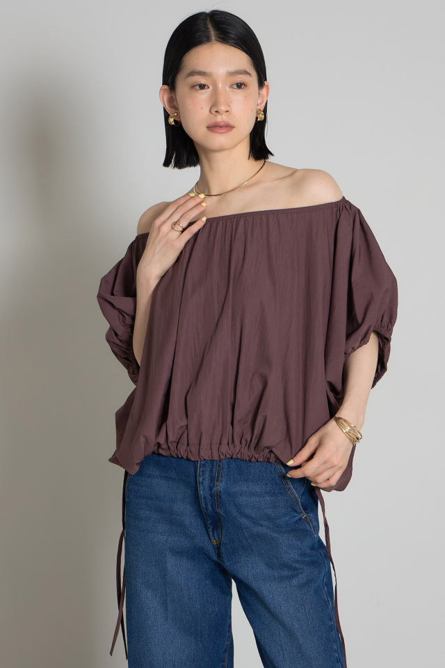 ドロストバルーンブラウス※一部店舗のみ入荷
