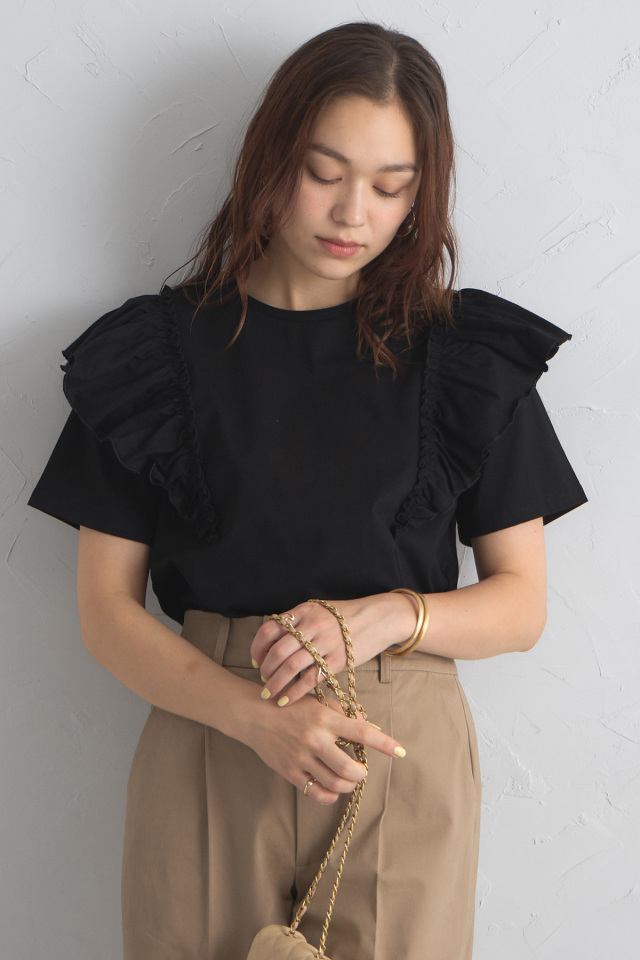 袖フリルTシャツ※一部店舗のみ入荷