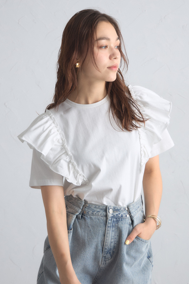 袖フリルTシャツ※一部店舗のみ入荷