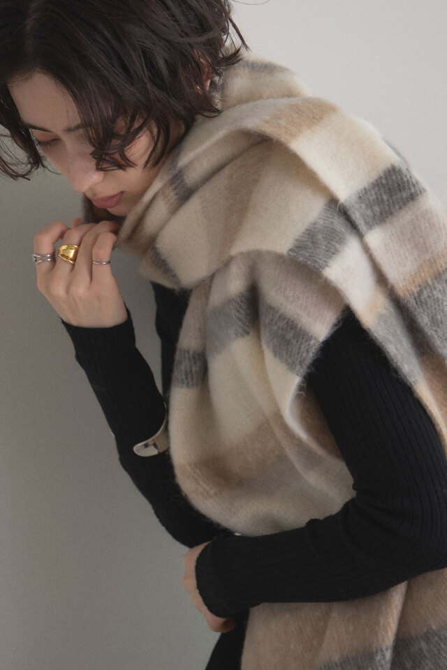 ケーブルニット