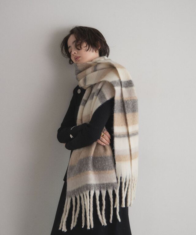 onedayapartment ワンアパ　モヘアマルチボーダーマフラー 美品】onedayapartmentjapan モヘアマルチボーダーマフラー - メルカリ