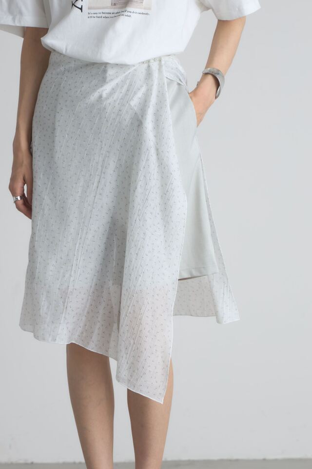 小花プリントラップスカート